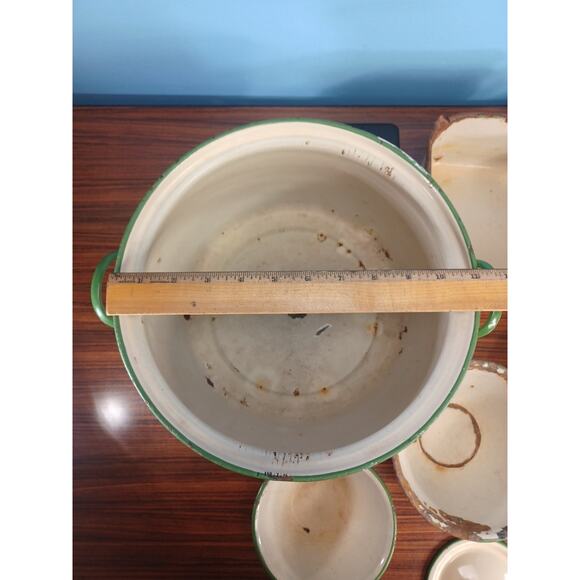 Vintage Enameled Green Trim Cookware Pot Bowls Plate Lids Lot Of 8 Farmhouse - Picture 16 of 16